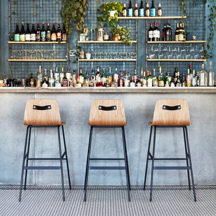Lecture Bar Stool