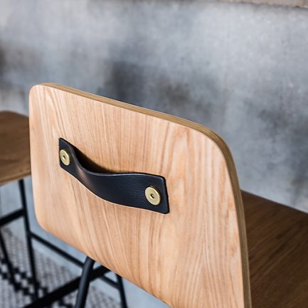 Lecture Bar Stool