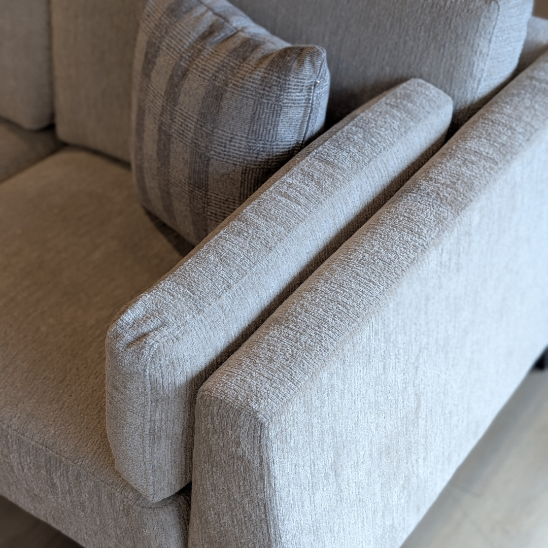 furninova avignon sectional arm detail furninova avignon sectional arm detail