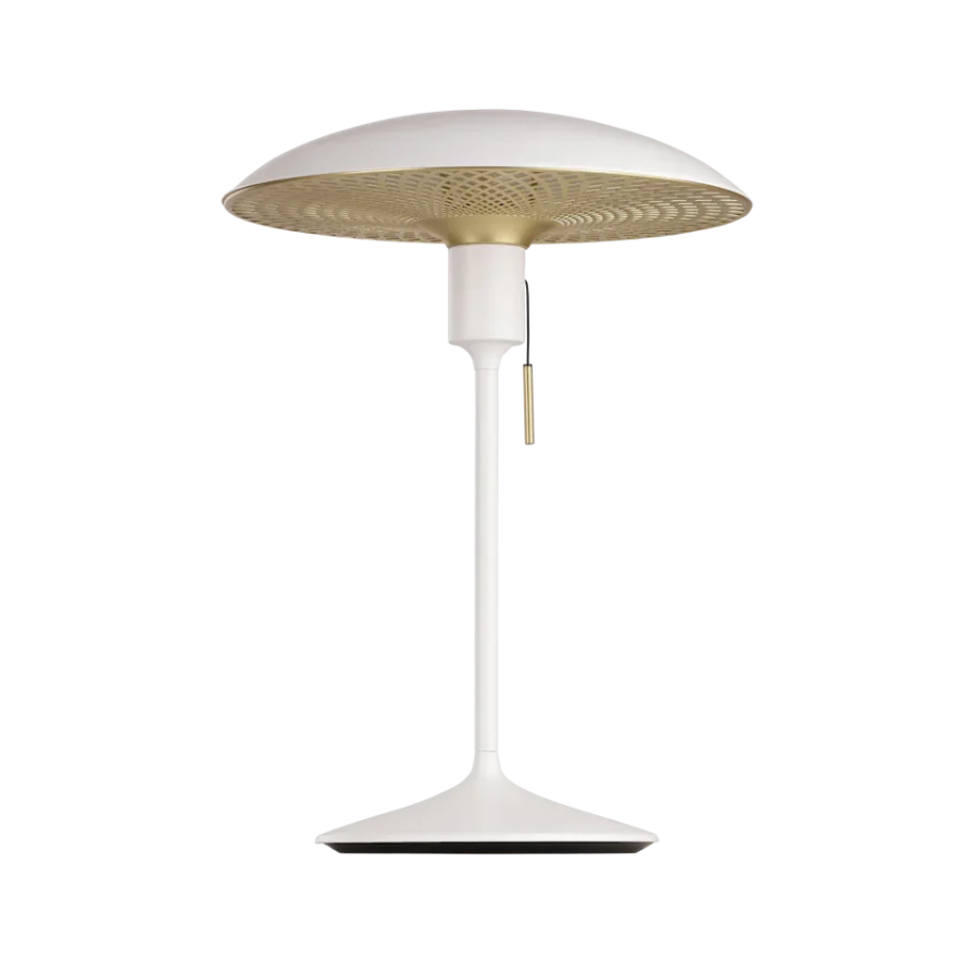 UMAGE packshot 2442 MantaRay tablelamp white brass 4045 Santetable white 5 960x960