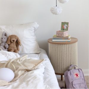 UMAGE lifestyle Eos Nano white Rosette Mini cluster 3 Audacious side table oak white sands Orbit