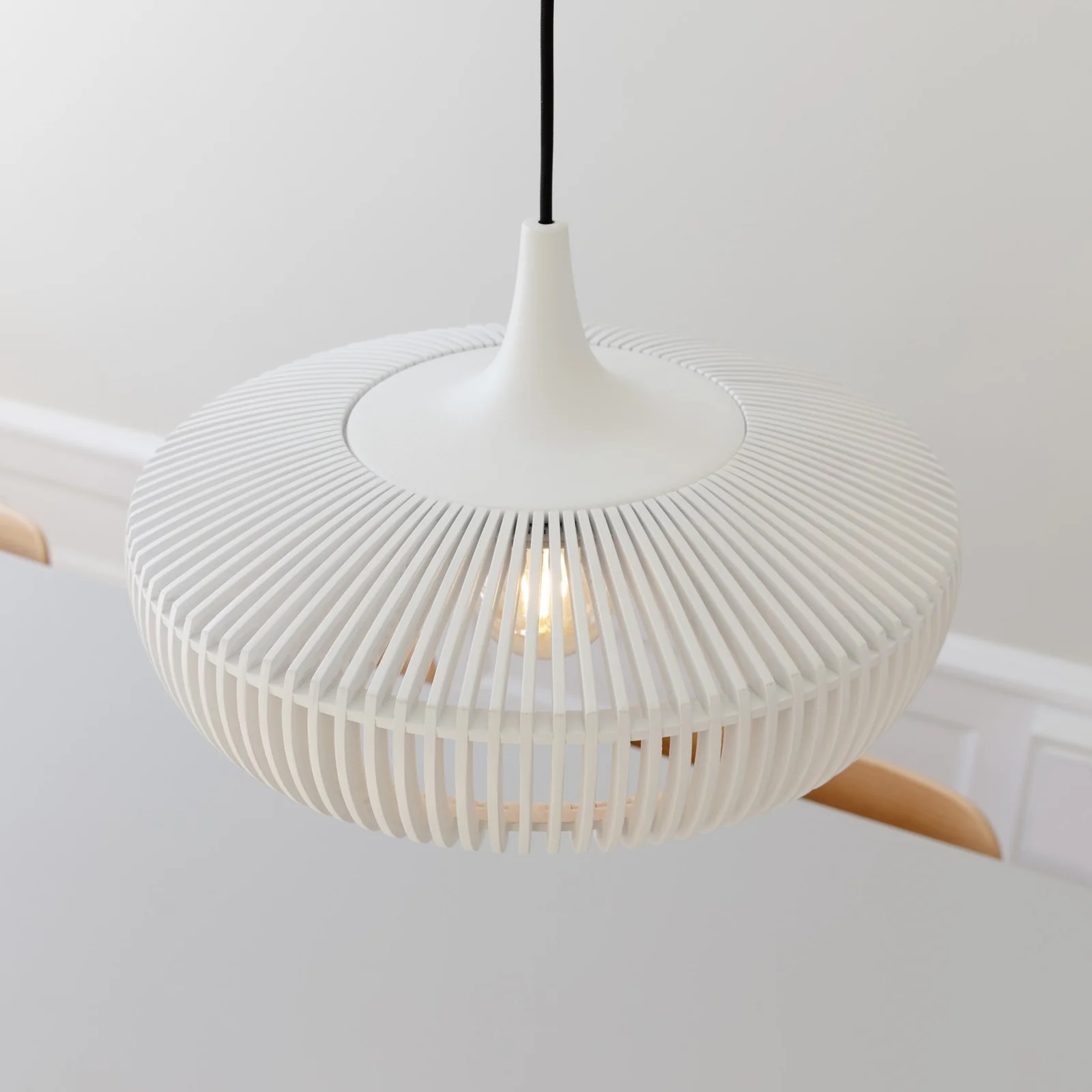 Clava Dine Wood Pendant