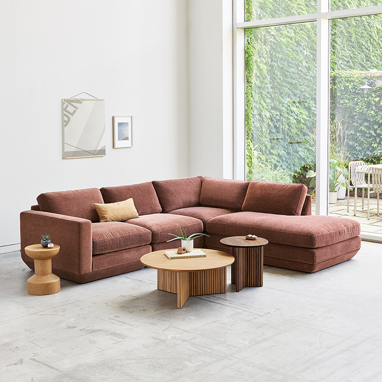 Podium Modular 4PC Lounge Sectional A RF Regency Beet L01 Podium Modular 4PC Lounge Sectional A RF Regency Beet L01