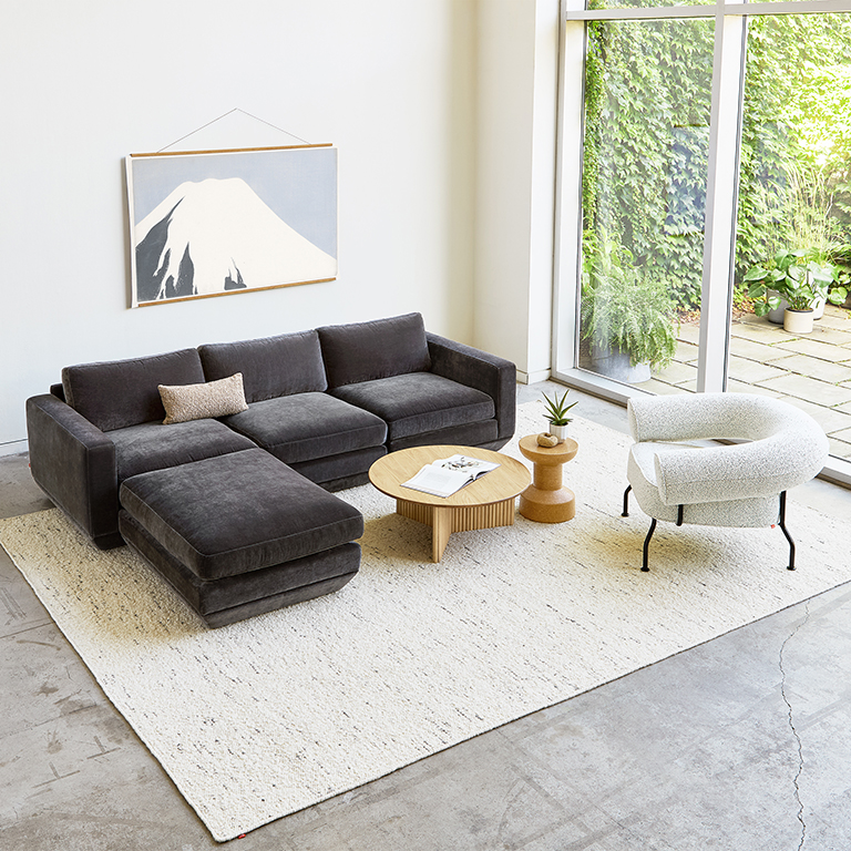 Podium 102x76" 4-Piece Sectional